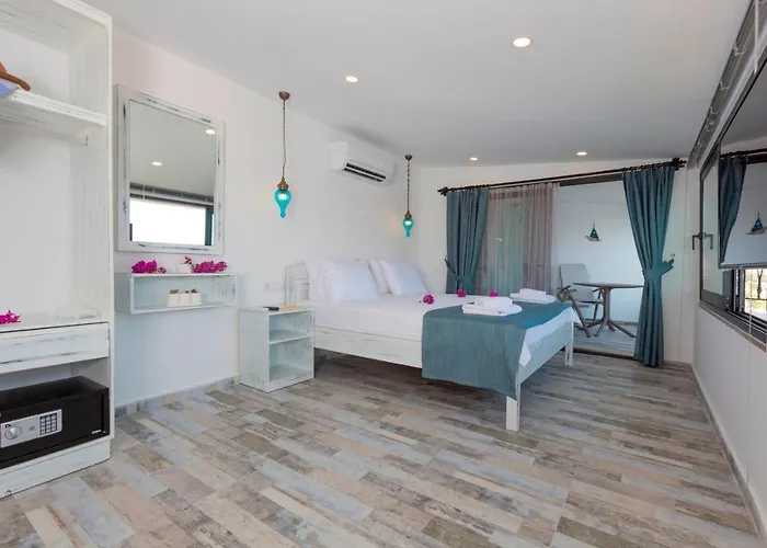 Payam Hotel