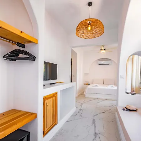 Payam Hotel 4*